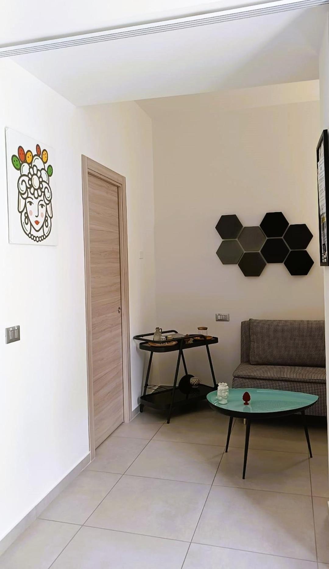Sikelia Superior Rooms ミラッツォ エクステリア 写真