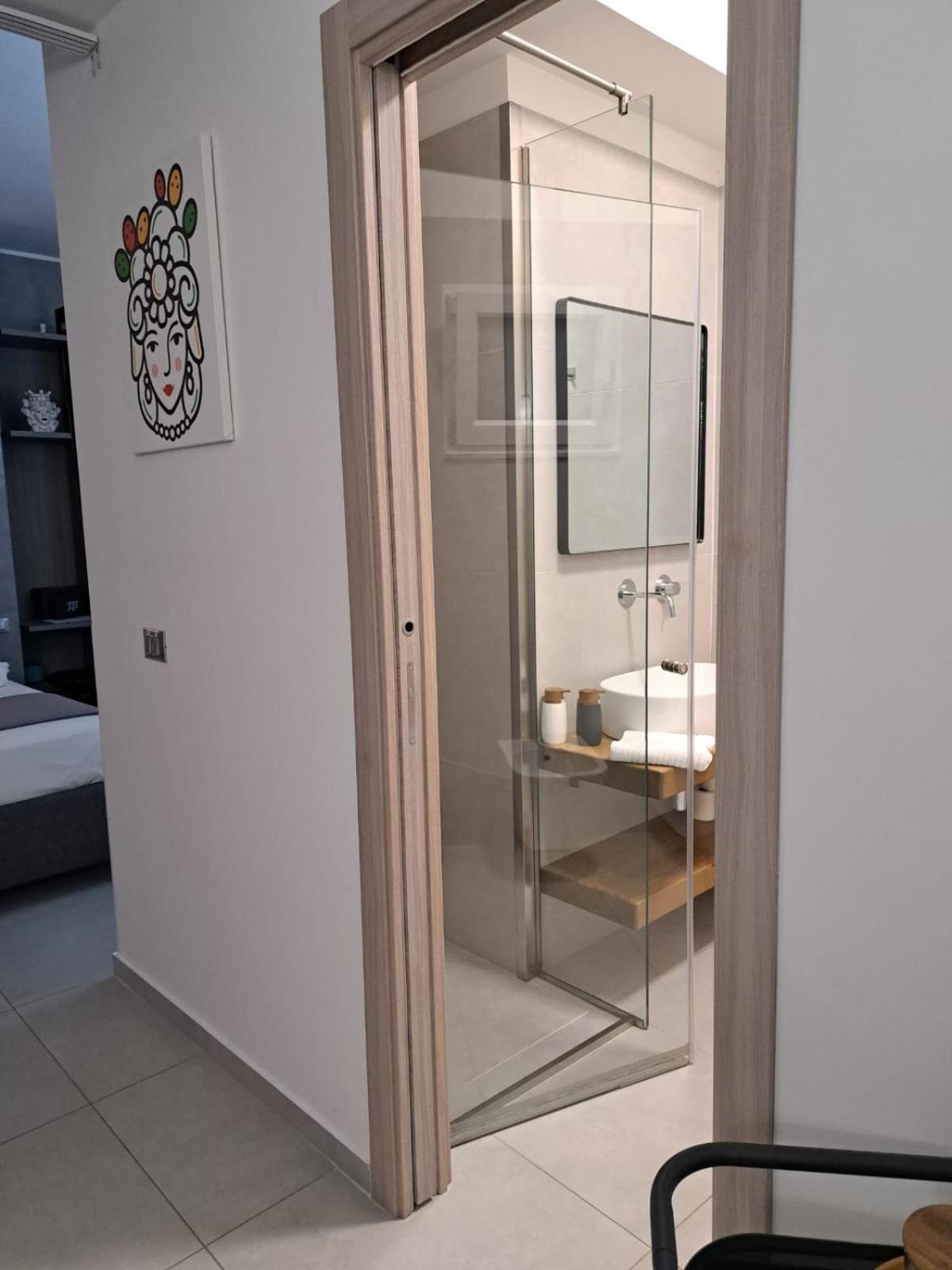 Sikelia Superior Rooms ミラッツォ エクステリア 写真
