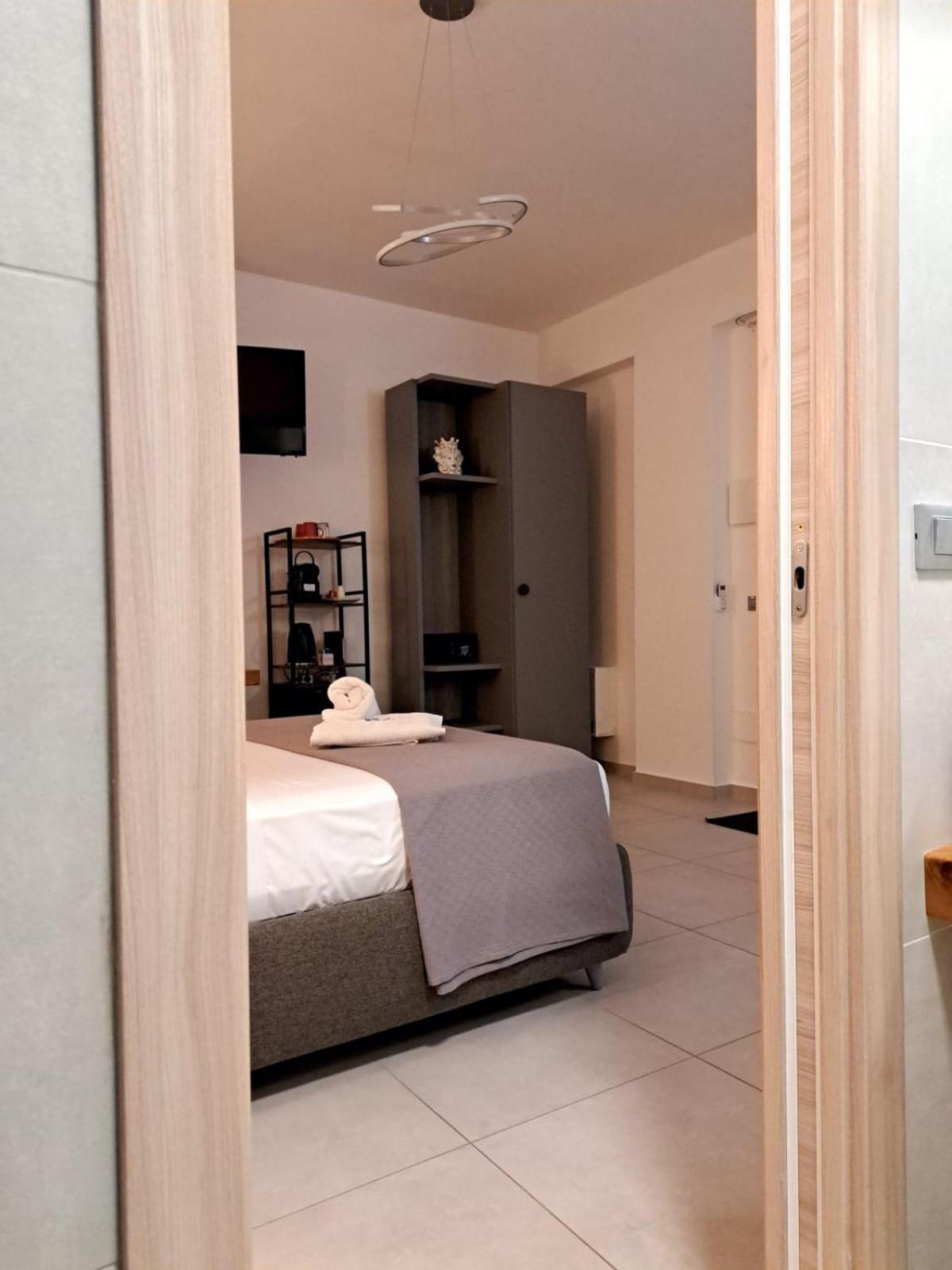 Sikelia Superior Rooms ミラッツォ エクステリア 写真